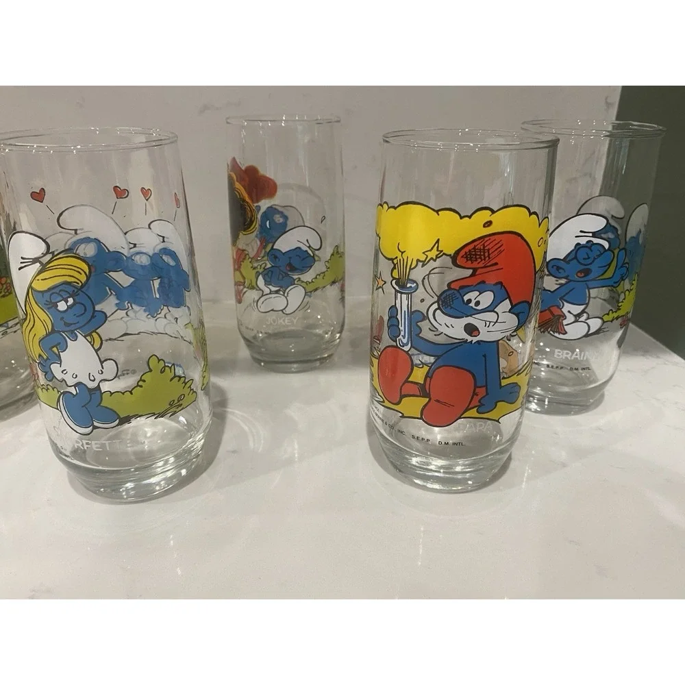 Vintage Set of 8 Collectible Smurfs Drinking Glasses Hardee's PEYO 1982 RARE